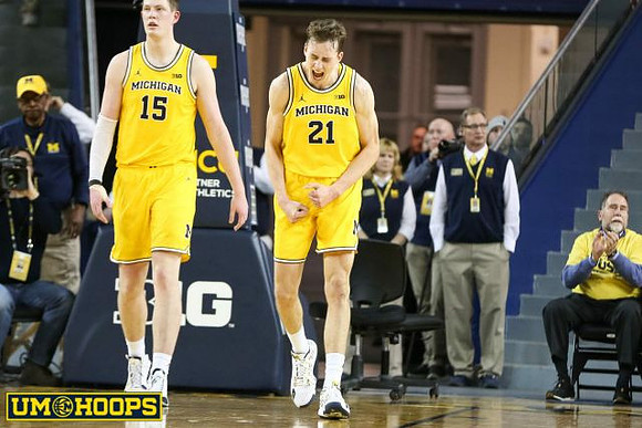 Jon Teske (15) and Franz Wagner (21)
