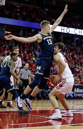 Charles Matthews (1) and Moritz Wagner (13)