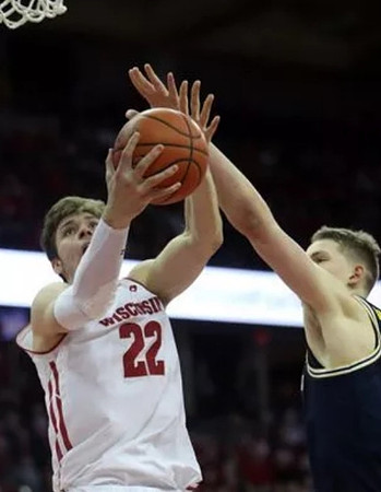 Moritz Wagner (13)