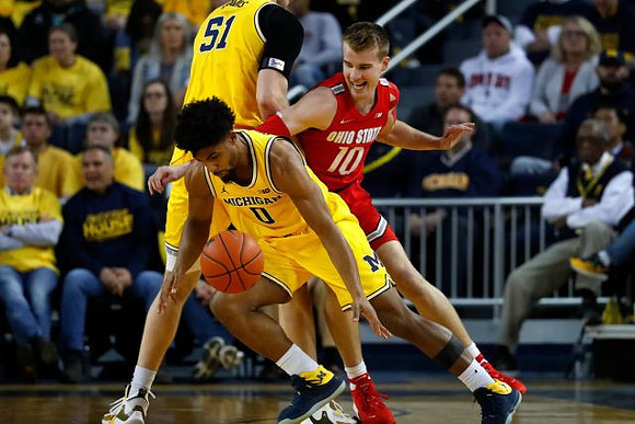 David DeJulius (0) and Austin Davis (51)
