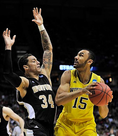 Jon Horford (15)