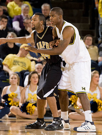 DeShawn Sims (34)