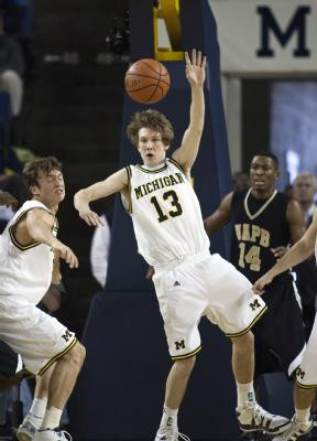 Zack Novak (0) and Matt Vogrich (13)
