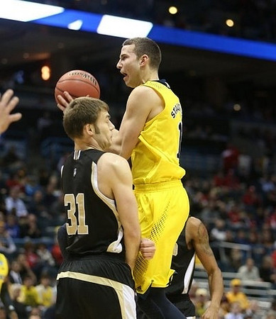 Nik Stauskas (11)