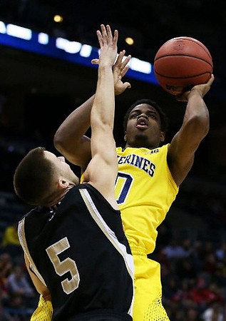 Derrick Walton Jr. (10)