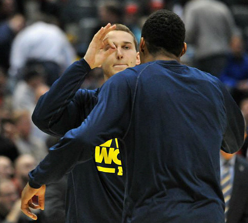 Nik Stauskas (11) and Zak Irvin (21)
