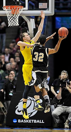 Nik Stauskas (11)