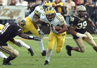 Michael Hart (20) and Tim Massaquoi (88)
