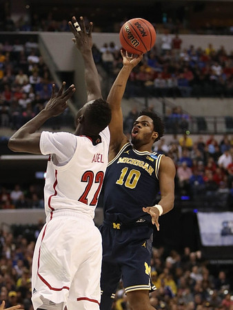 Derrick Walton Jr. (10)