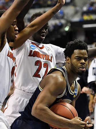 Derrick Walton Jr. (10)