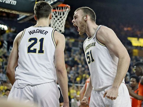 Franz Wagner (21) and Austin Davis (51)
