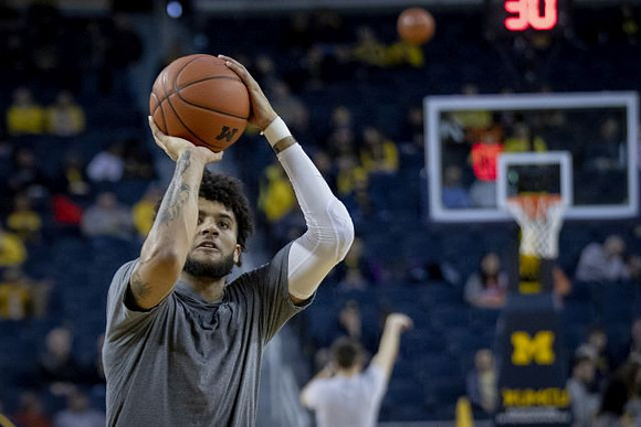 Isaiah Livers (2)
