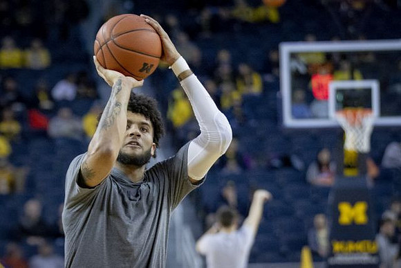 Isaiah Livers (2)