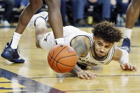 Isaiah Livers (2)