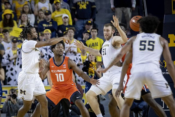 Zavier Simpson (3), Austin Davis (51), and Eli Brooks (55)