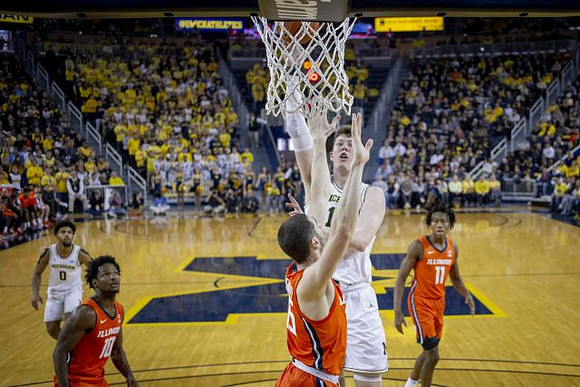 Jon Teske (15) and David DeJulius (0)