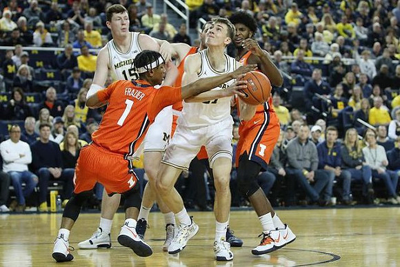 Franz Wagner (21) and Jon Teske (15)