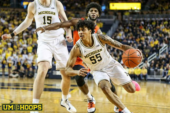 Jon Teske (15) and Eli Brooks (55)