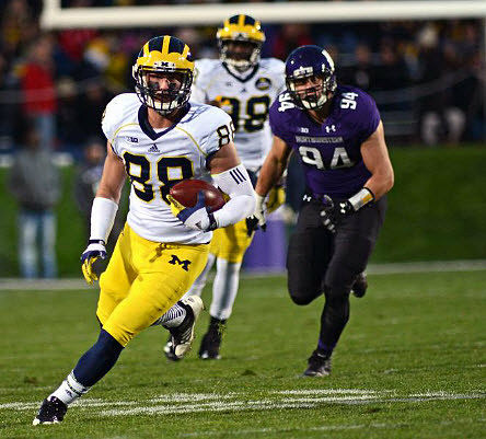 Jake Butt (88) and Devin Gardner (98)