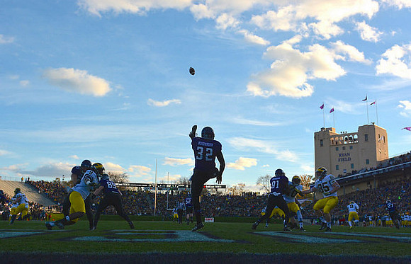 Mike McCray (9), Da'Mario Jones (10), Michael Jocz (95), and Bo Dever (3)