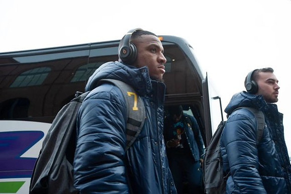 Khaleke Hudson (7) and Sean McKeon (84)
