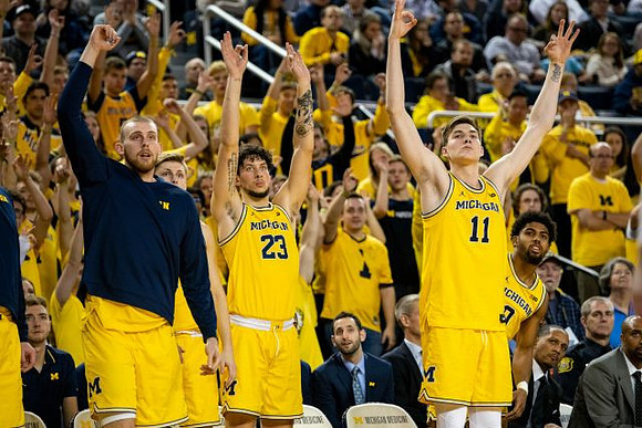 Austin Davis (51), Luke Wilson (32), Brandon Johns Jr. (23), Colin Castleton (11), and David DeJulius (0)