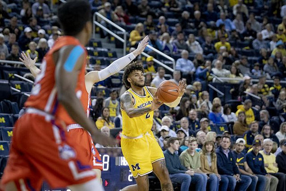 Isaiah Livers (2)