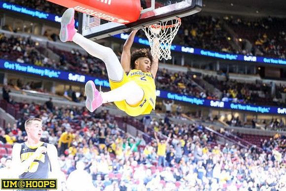Saddi Washington, Luke Yaklich, John Beilein, and David DeJulius (0)