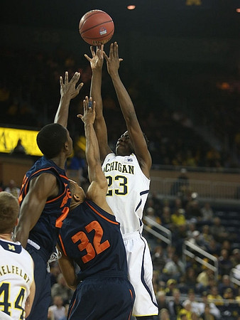 Caris LeVert (23) and Max Bielfeldt (44)