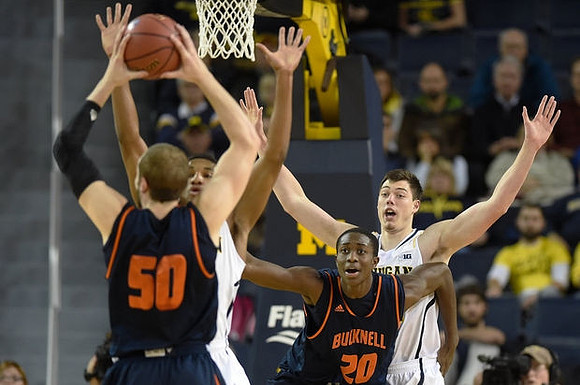 Zak Irvin (21) and Ricky Doyle (32)