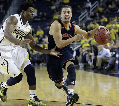 Derrick Walton Jr. (10)