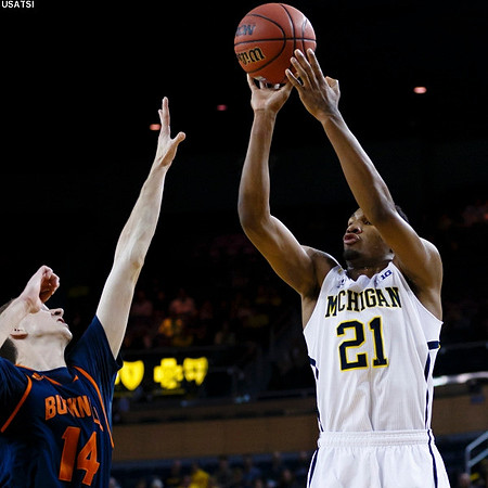 Zak Irvin (21)