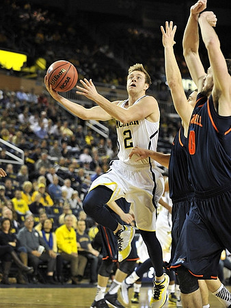 Spike Albrecht (2)