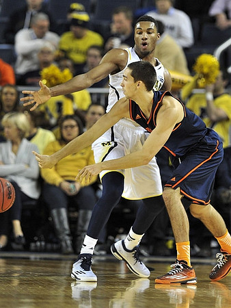 Zak Irvin (21)
