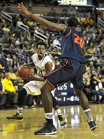 Derrick Walton Jr. (10)