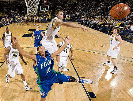 Jevohn Shepherd (22), Zack Gibson (32), Laval Lucas-Perry (31), Zack Novak (0), and Kelvin Grady (44)