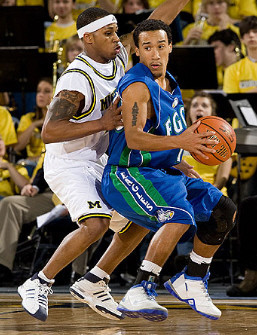 Kelvin Grady (44)