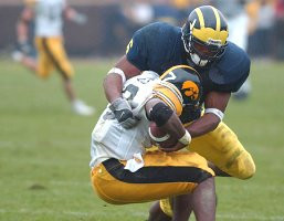 Victor Hobson (6)