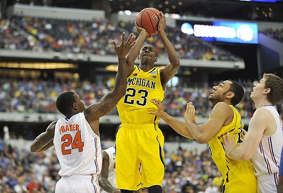 Nik Stauskas (11)