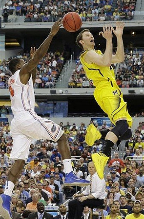 Nik Stauskas (11)
