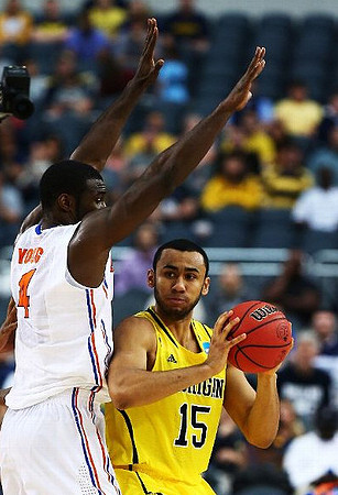 Jon Horford (15)