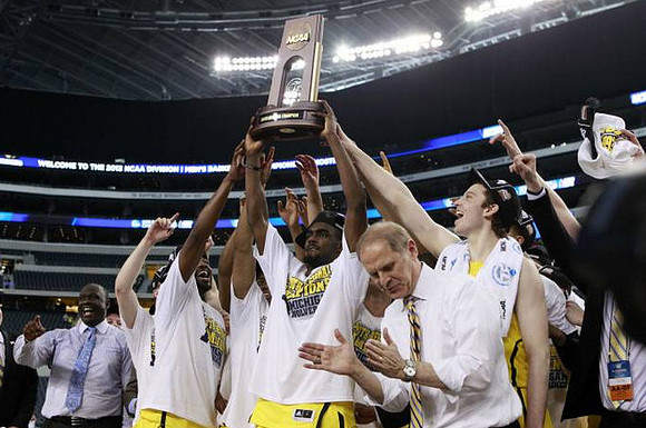 Bacari Alexander, Tim Hardaway Jr. (10), John Beilein, and Nik Stauskas (11)