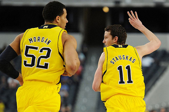 Jordan Morgan (52) and Nik Stauskas (11)