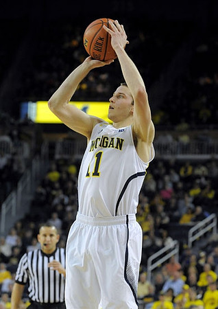 Nik Stauskas (11)