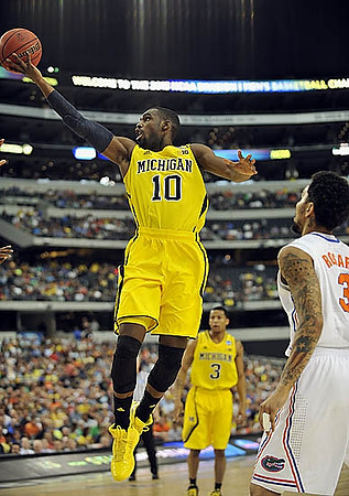 Nik Stauskas (11)