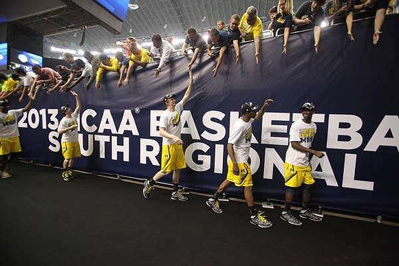 Nik Stauskas (11)