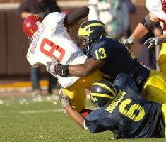 Larry Stevens (13) and Victor Hobson (6)