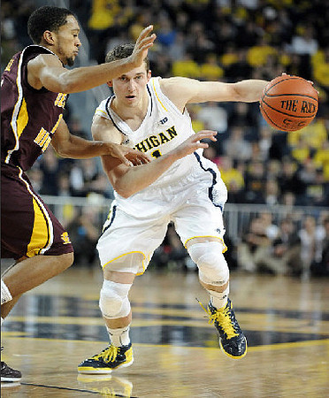 Nik Stauskas (11)
