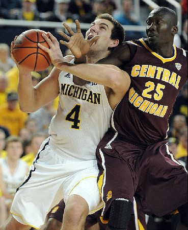 Mitch McGary (4)