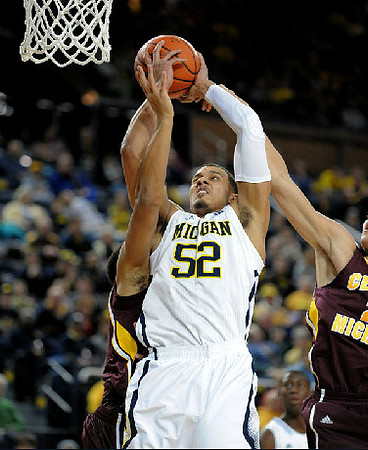 Jordan Morgan (52)